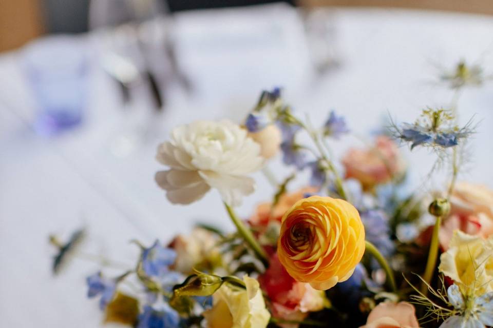 Spring floral centerpieces