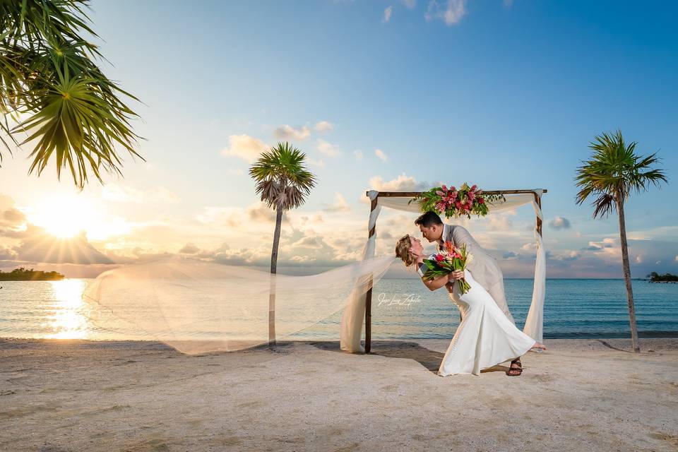 Belize Wedding Photographer