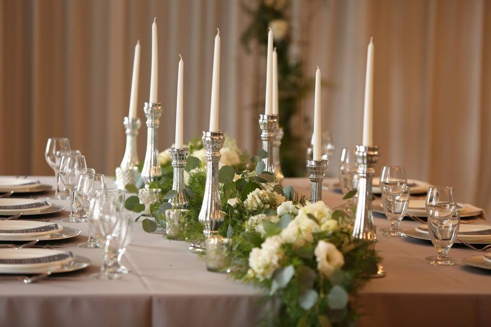 Table candle setting