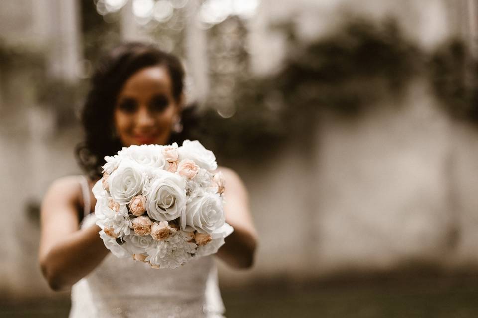 Brides & Bouquets