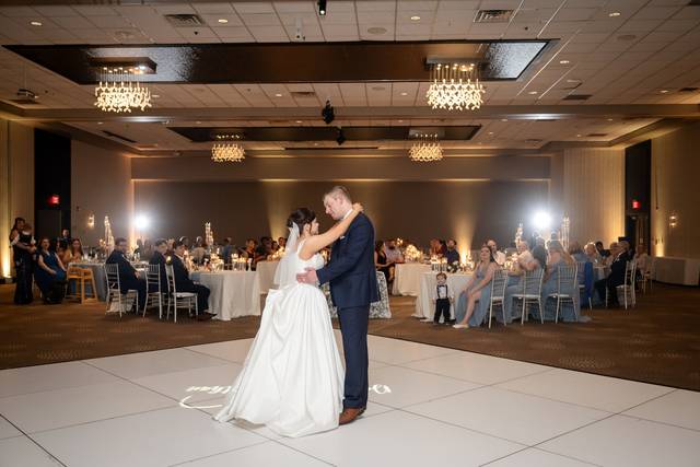 DoubleTree by Hilton Bloomington