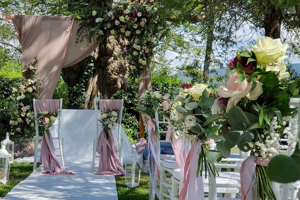 Romantic wedding in villa Cini