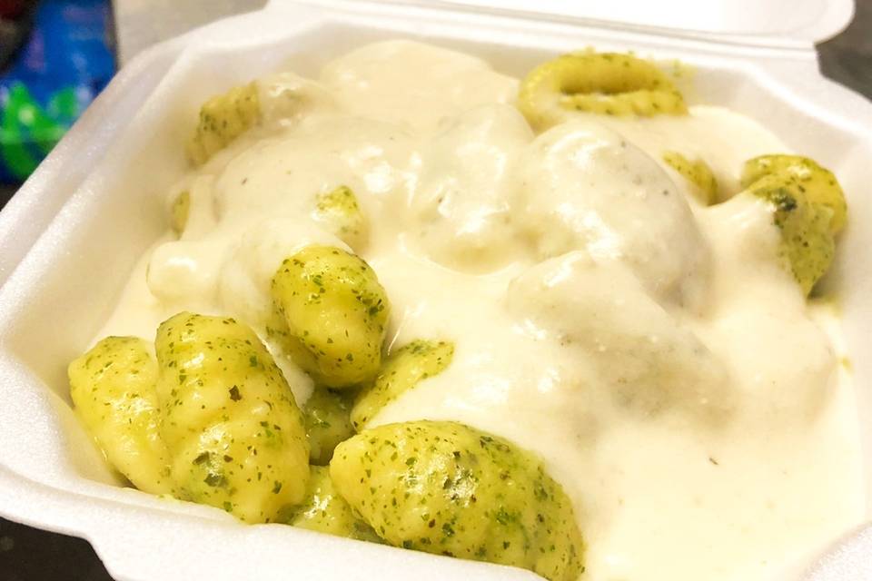 Gnocchi Pesto & Cream Sauce