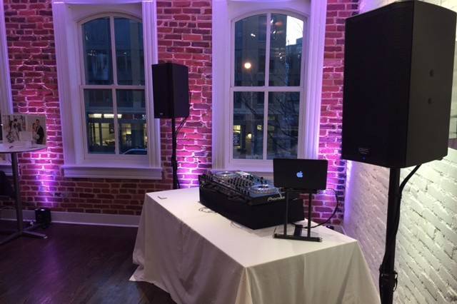 Our beautiful uplighting gave just a little pop to the fabulous Fathom Gallery in DC for a Couples Social hosted by District Bliss.
