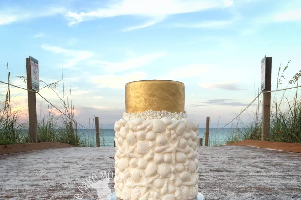 Sea Shell Cake. Photo by The Cake Mom & Co.