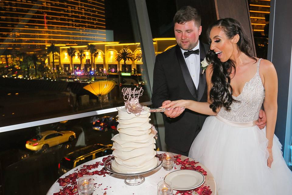 Cake Cutting @Maggianos