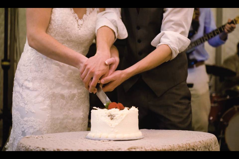 Cutting the cake