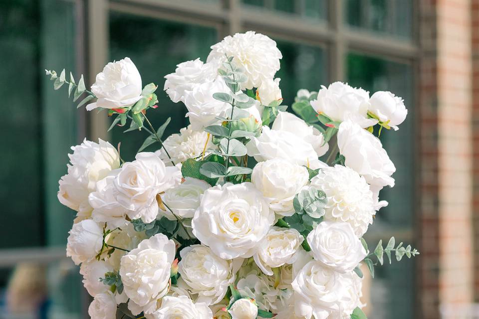 Outdoor Wedding Flowers