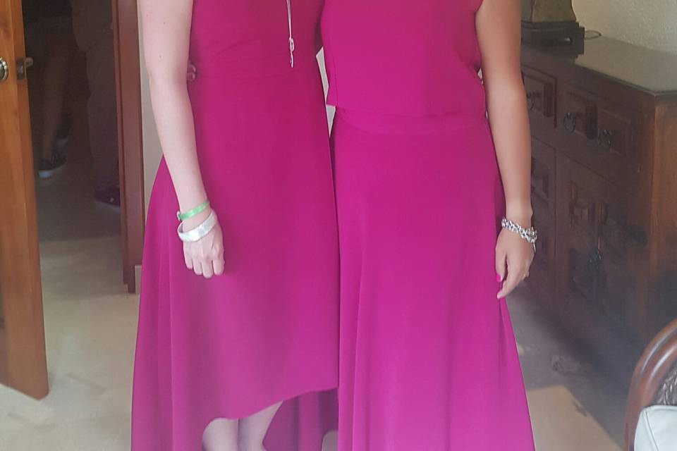 happy bridesmaids ready to party