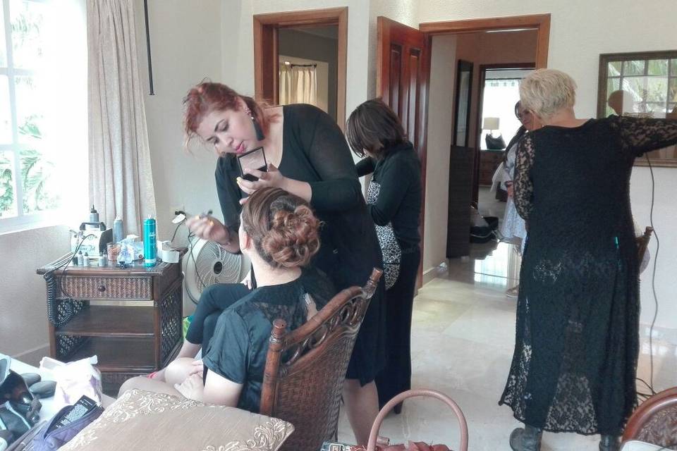 The Beauty studio playa (Hair-Make up & More)