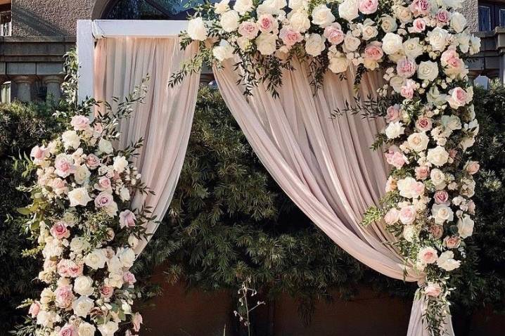 White & pink arch