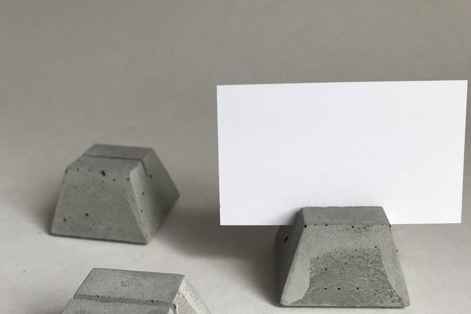 Place card holders in grey