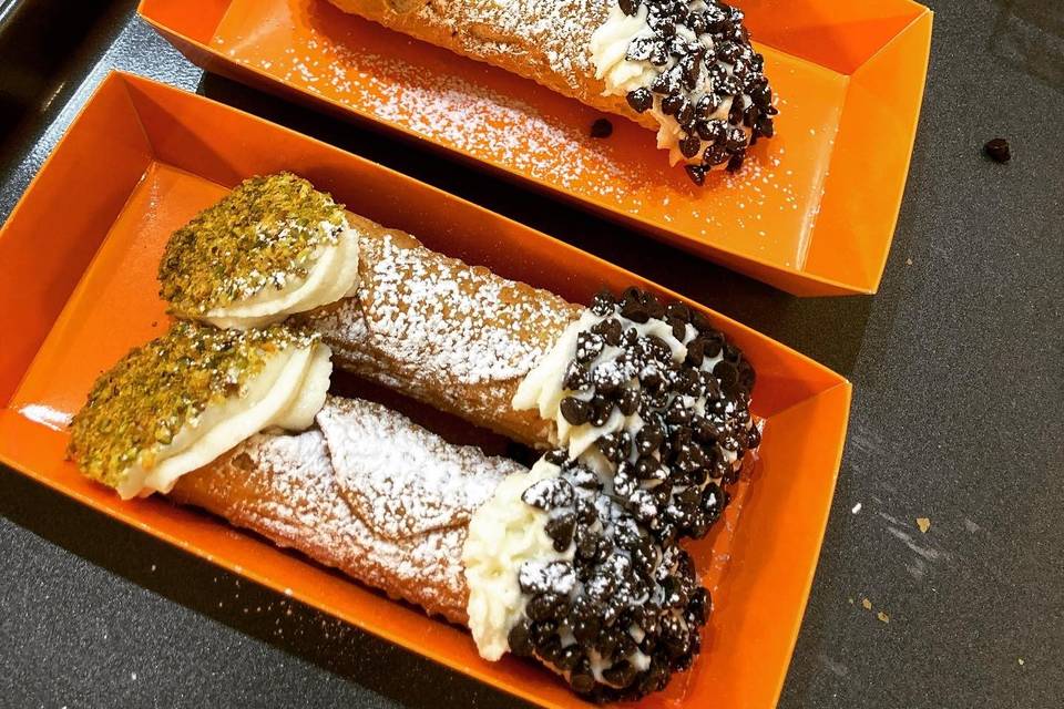 Cannolis