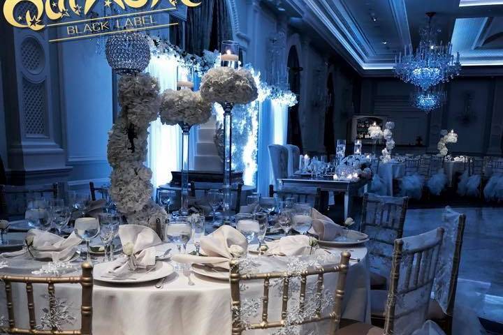 Centerpieces/ Chair covers
