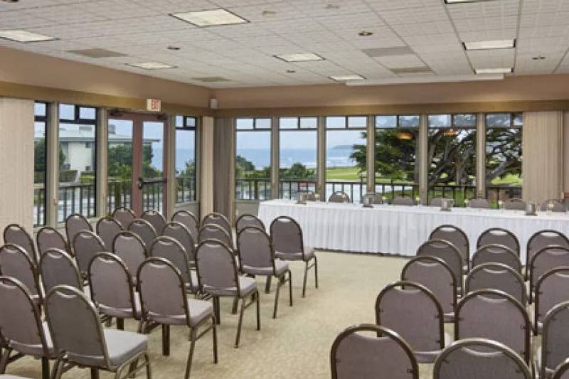 Cavalier Oceanfront Resort