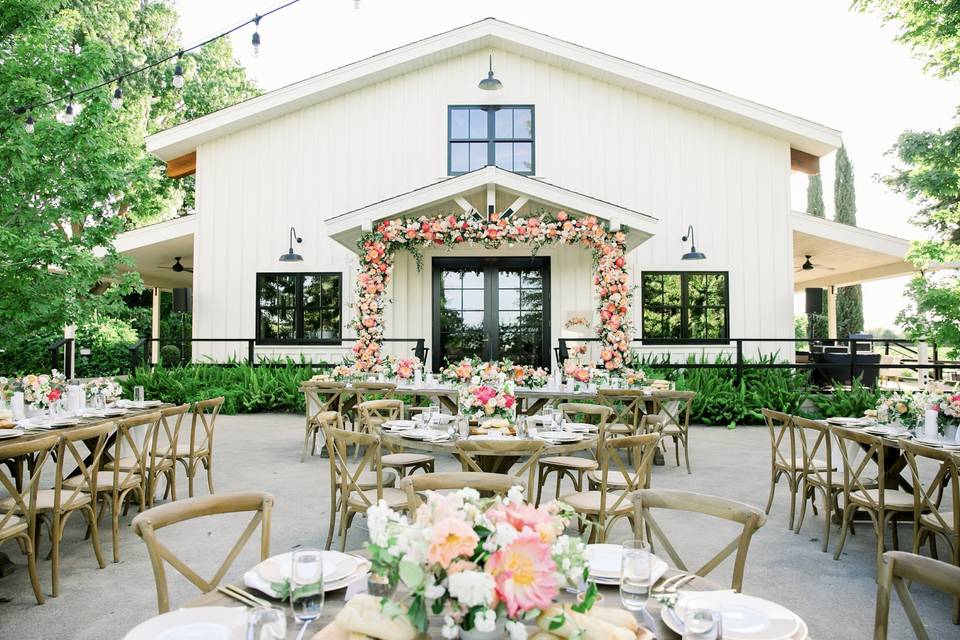 Courtyard outdoor reception