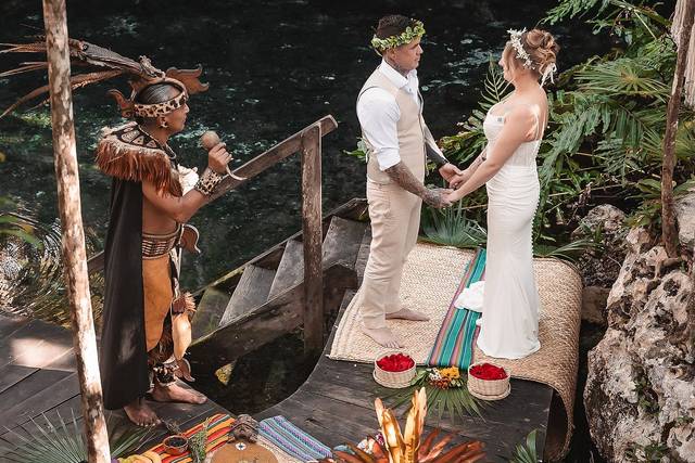 Cenote Elopement