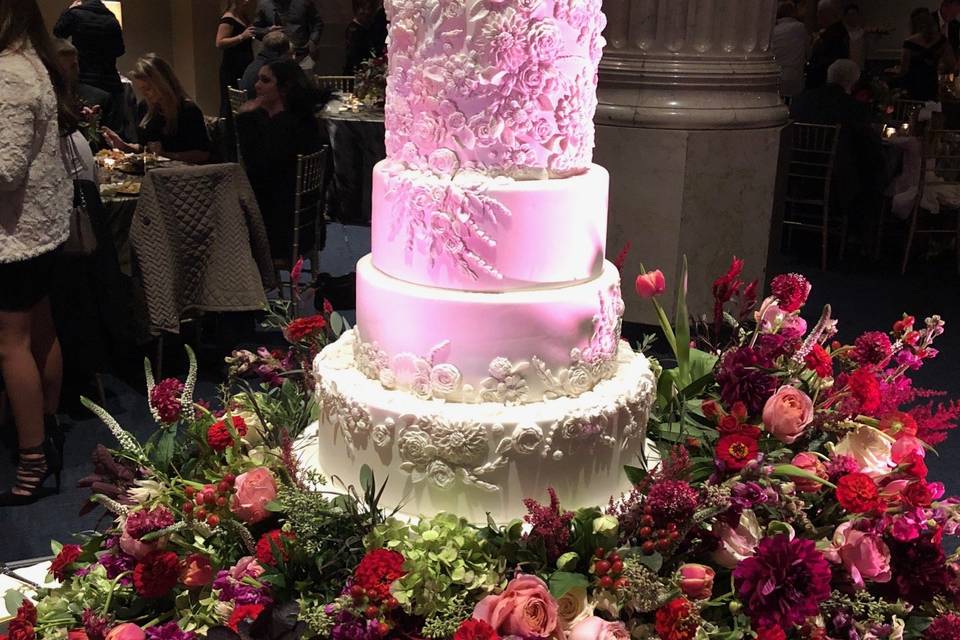 Amazing cake and floral design