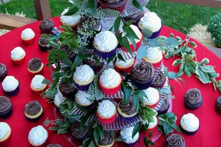 Purple and Red Wedding Cupcakes!  A casual, but fun feeling is portrayed with these cupcakes designed for a backyard wedding ceremony.