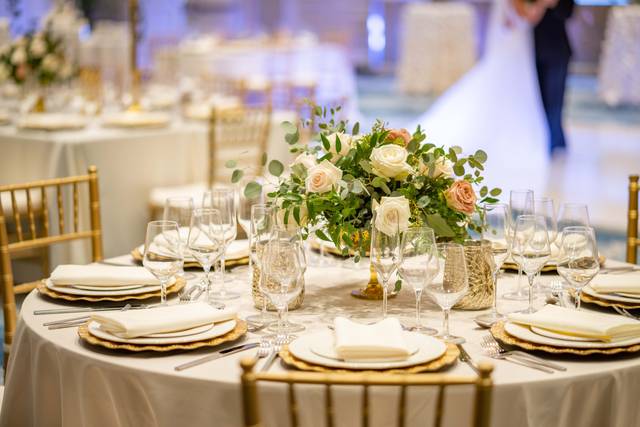 Wedding table setting