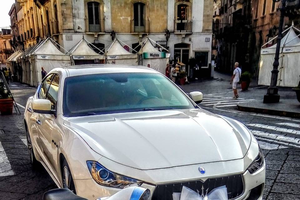 Rent luxury italian vehicles