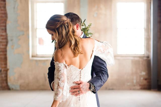 A chic elopement