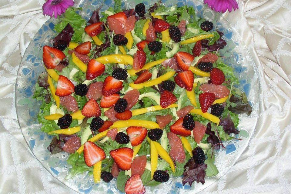 Strawberry raisin salad