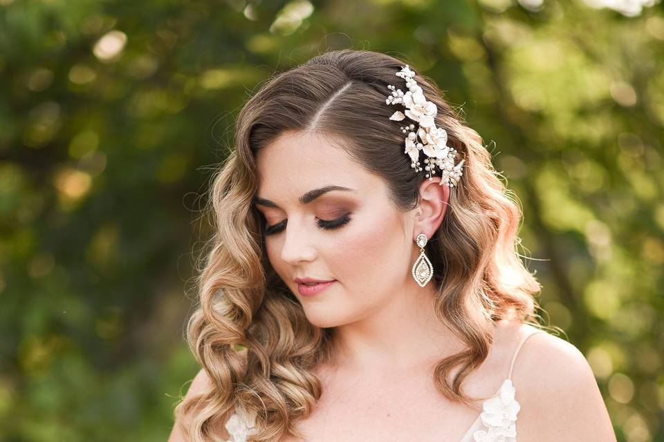 Elegant bridal portrait floral