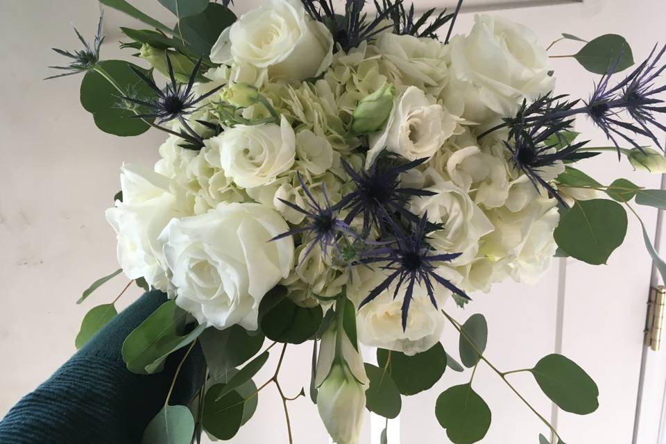 Exuberant nautical bouquet