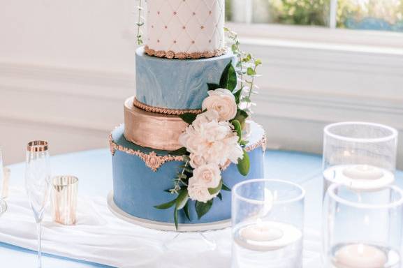 Dusty blue cake