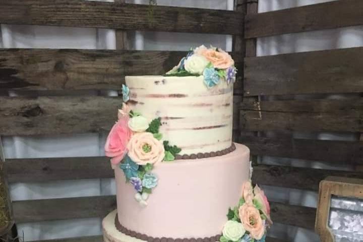All buttercream wedding