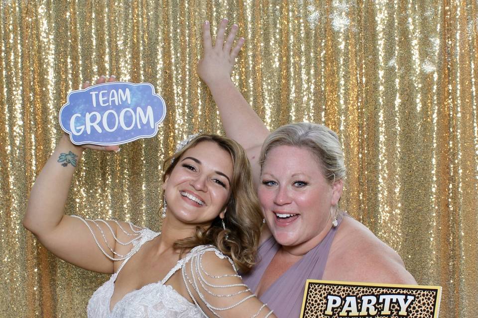Bride and MOH photobooth pic