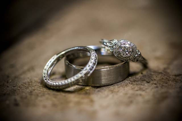 All Women's Wedding Rings – Steven Singer Jewelers