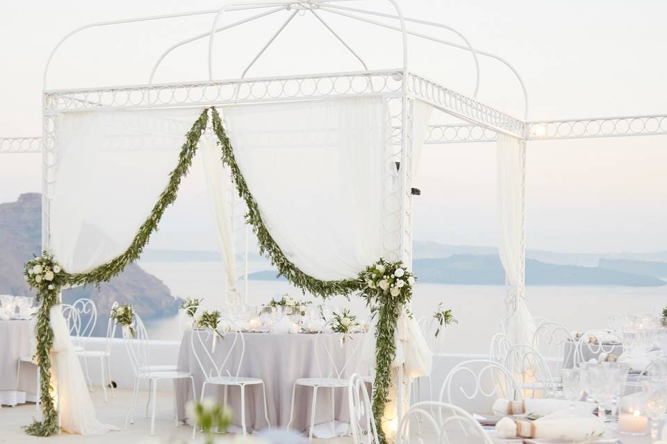 Decoration of the gazebo