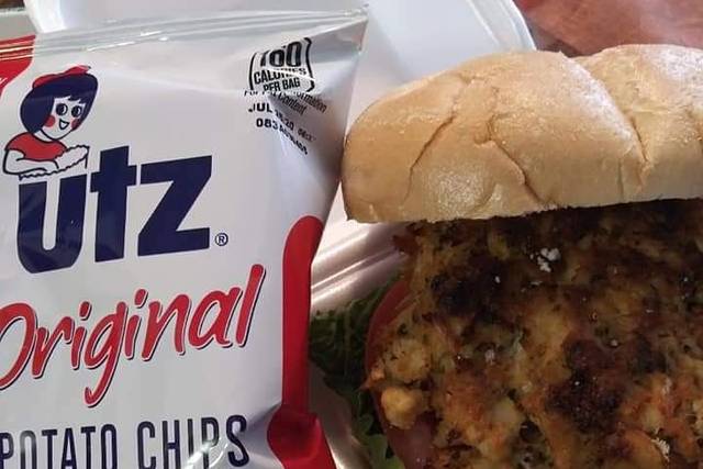 8oz Crab Cake Sandwich
