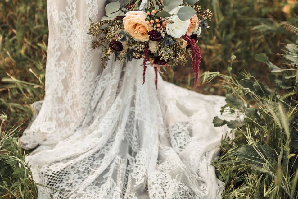 Ivory & Lace Creative Weddings