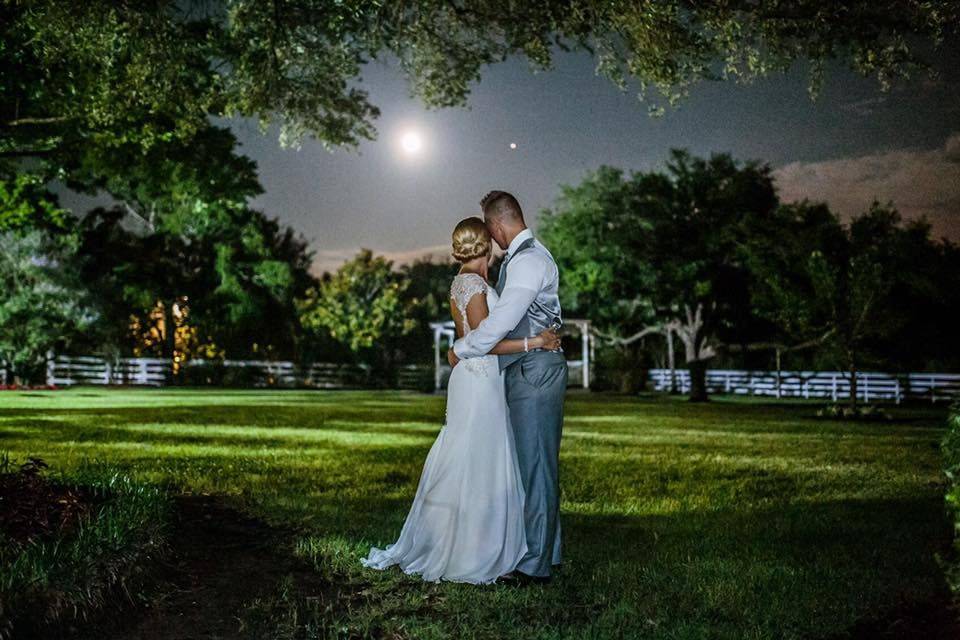 Newlyweds under the night sky