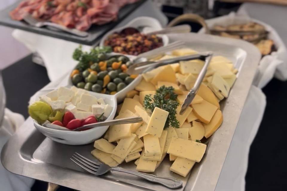 Mediterranean Fruit and Cheese