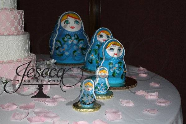 Russian dolls groom cake