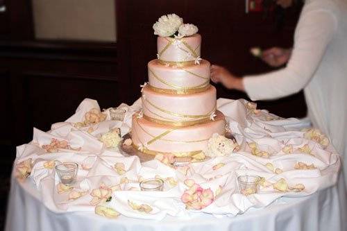 Pink & God Peonies wedding cake