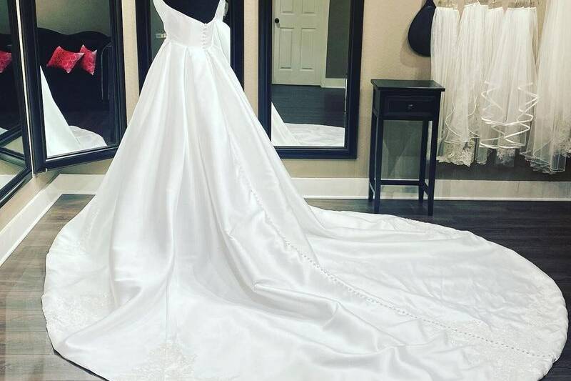 Lena’s Bridal Studio