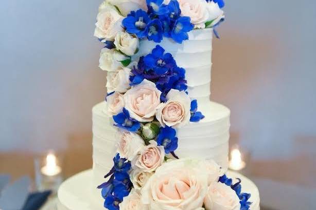 Cake with cascading flowers