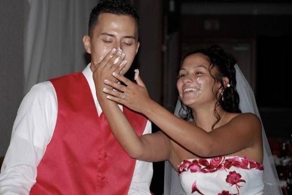 Couple eating cake