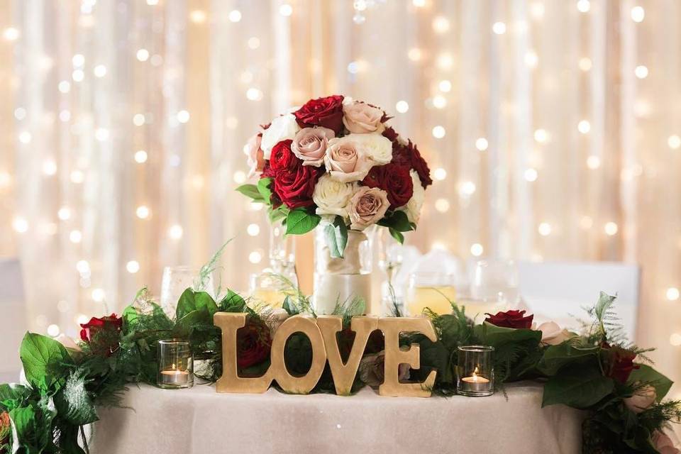 Sweetheart table