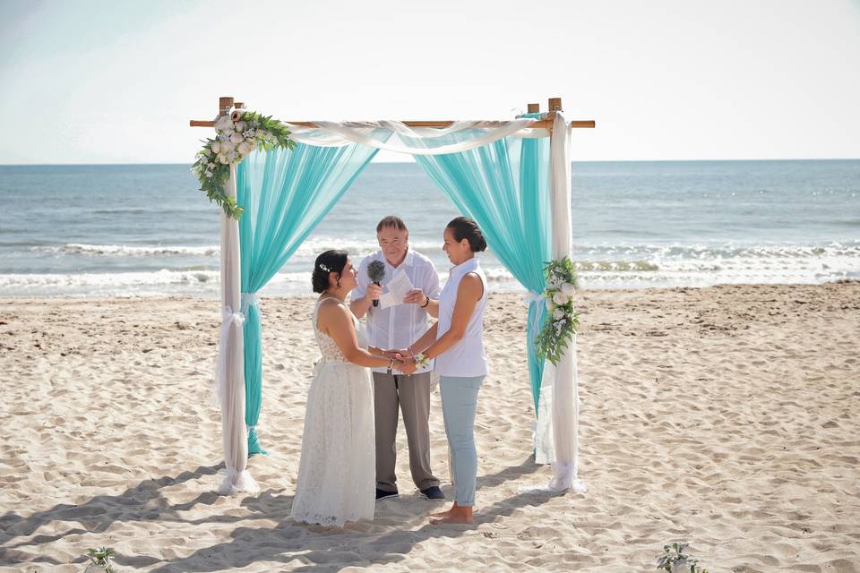 Incredible Beach Weddings