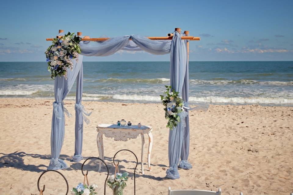 Incredible Beach Weddings