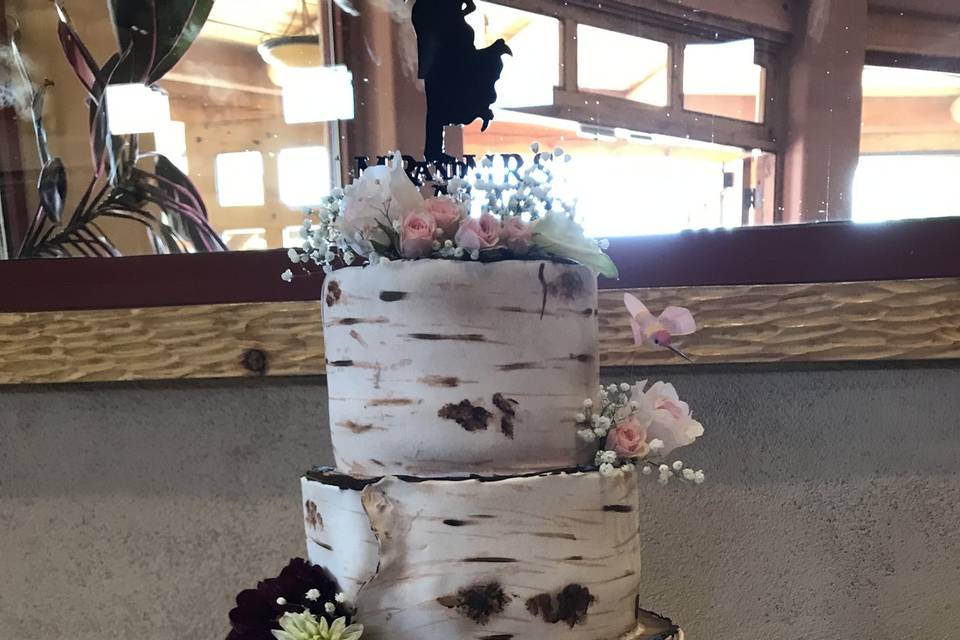 Birch tree wedding cake