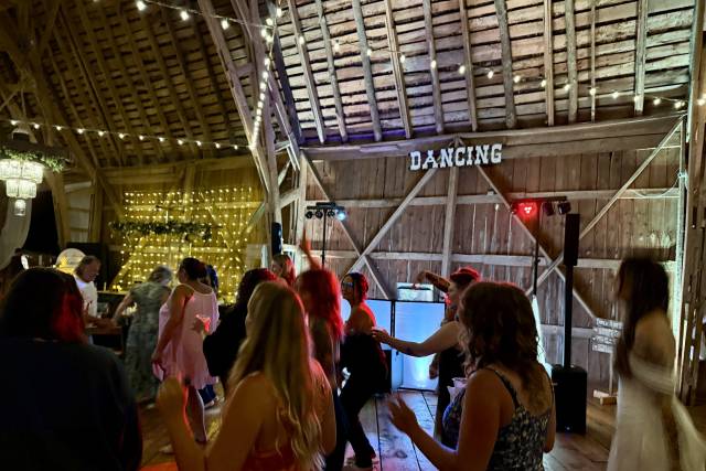 Crooked River Weddings