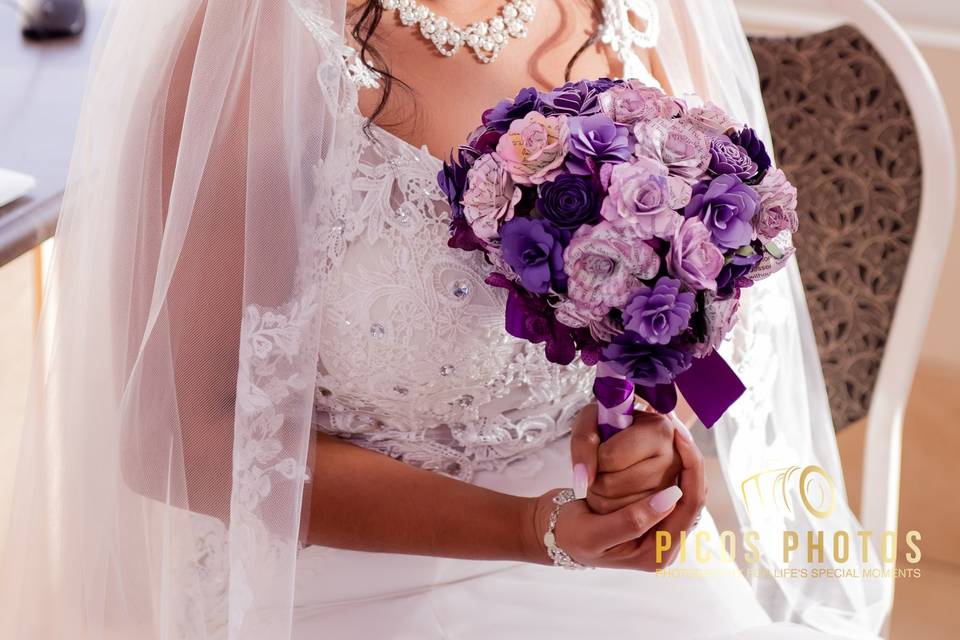 Pretty with purple roses