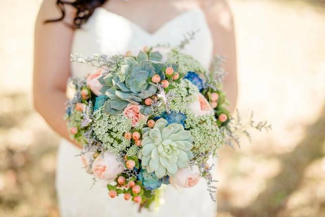 Succulents bouquet